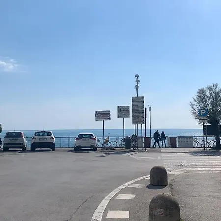 Levanto: Grazioso 3+1 Tra Mare, Centro Del Paese E Stazione Леванто