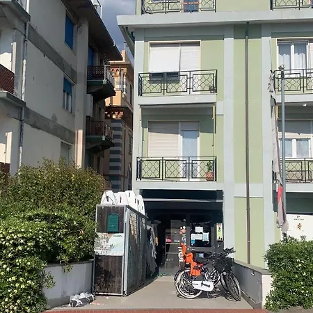 Levanto: Grazioso 3+1 Tra Mare, Centro Del Paese E Stazione * Леванто