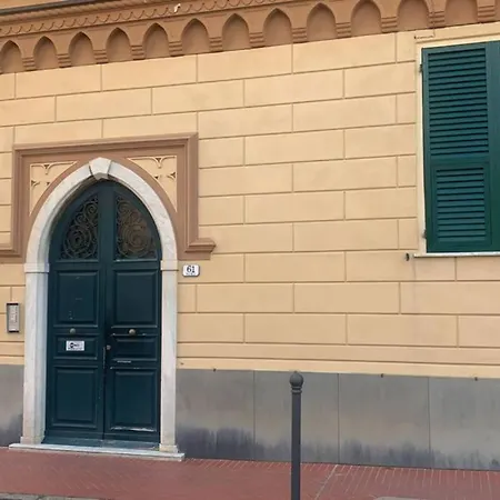 Levanto: Grazioso 3+1 Tra Mare, Centro Del Paese E Stazione * Леванто