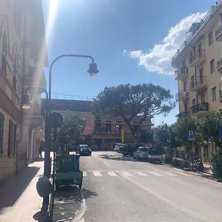 Levanto: Grazioso 3+1 Tra Mare, Centro Del Paese E Stazione