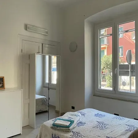Levanto: Grazioso 3+1 Tra Mare, Centro Del Paese E Stazione * Леванто